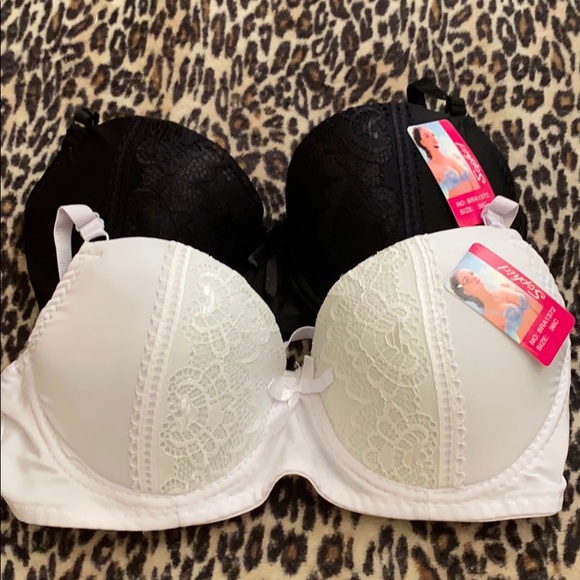 Sophid Other - JUST IN **NWT** Beautiful 36C Padded Bra